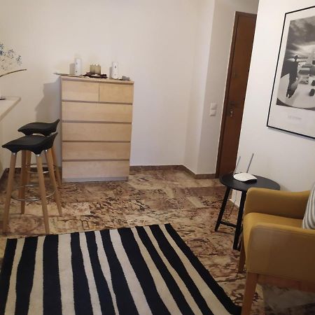 Maria'S Cozy Apartment In Palaio Faliro Athen Exterior foto